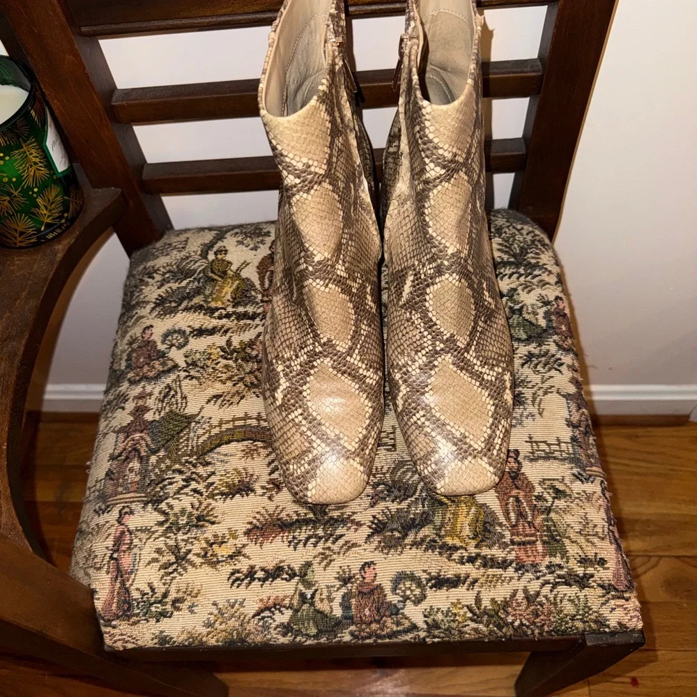 🐍 Sam Edelman Daruby Snakeskin Ankle Booties Block Heel – Size 10